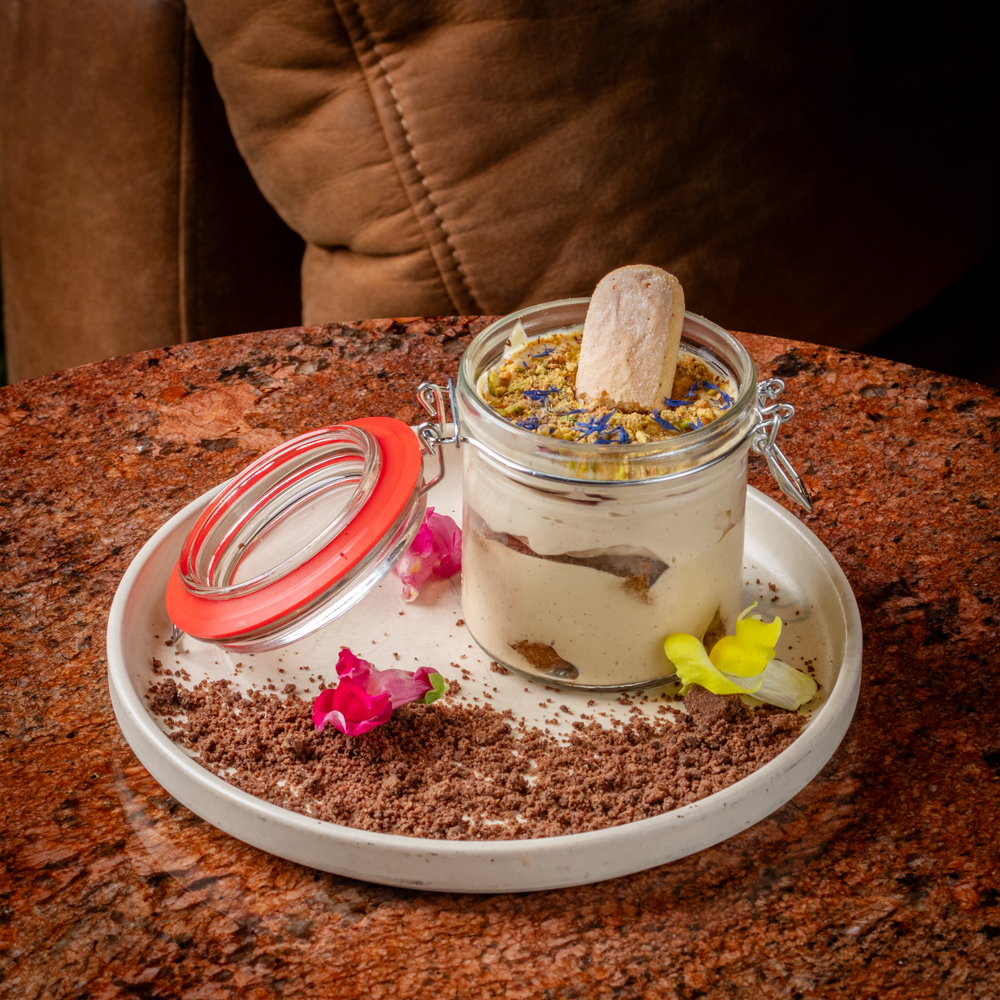 Tiramisu pistacjowo-malinowe